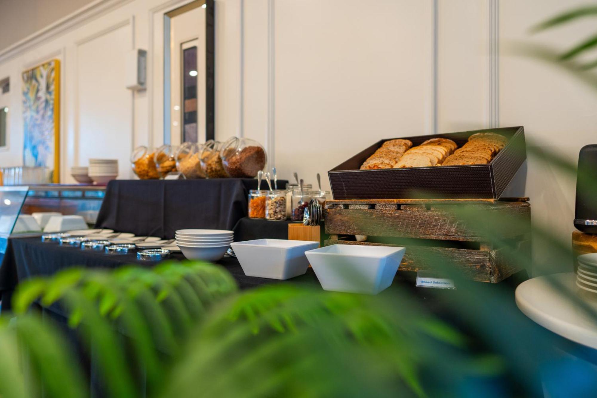 טאורנגה Hotel Armitage And Conference Centre מראה חיצוני תמונה